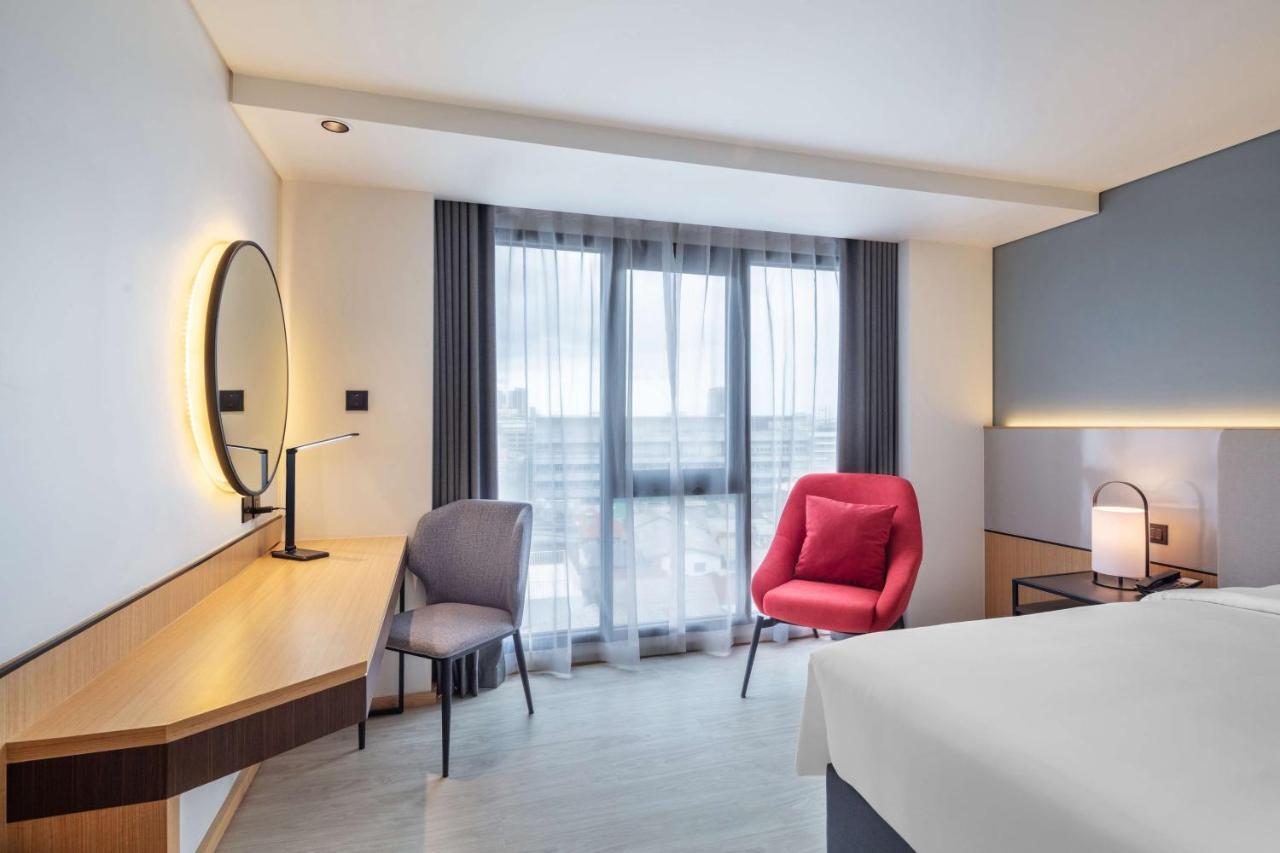 Best Western Click Sathorn 11 Bangkok Exterior foto