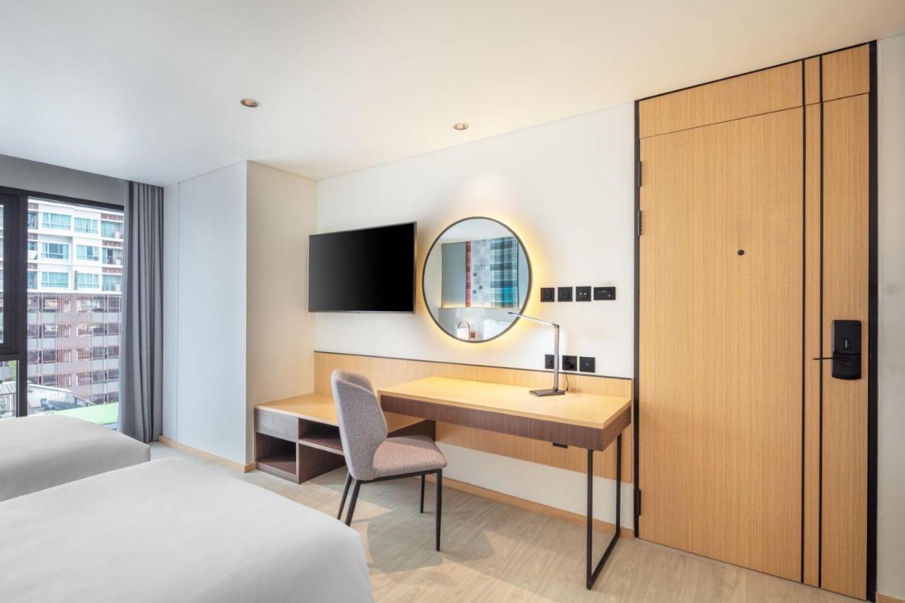 Best Western Click Sathorn 11 Bangkok Exterior foto